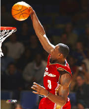 lebron-james-dunking2.jpg