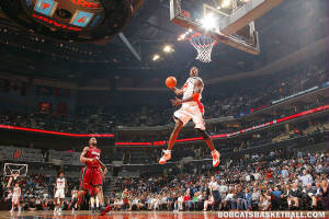 wallace_dunk_060306.jpg